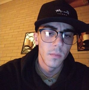 Meet your Posher, Dylan